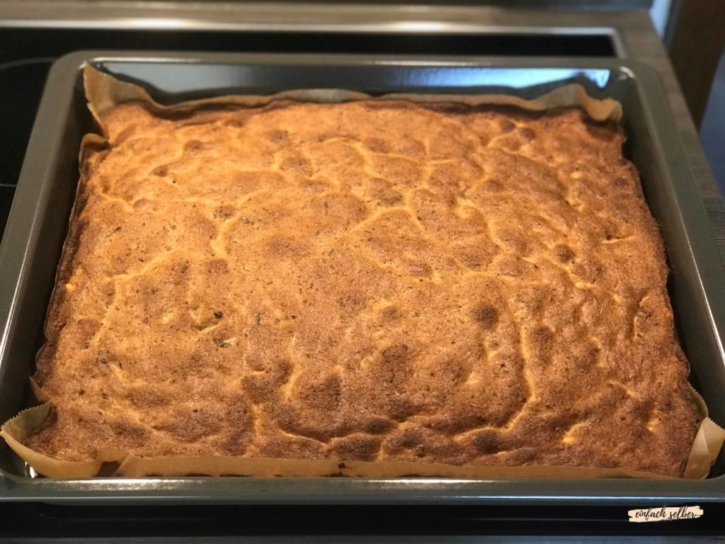 fertig gebackener Schokoladenkuchen